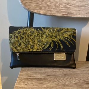 Black pineapple clutch bag